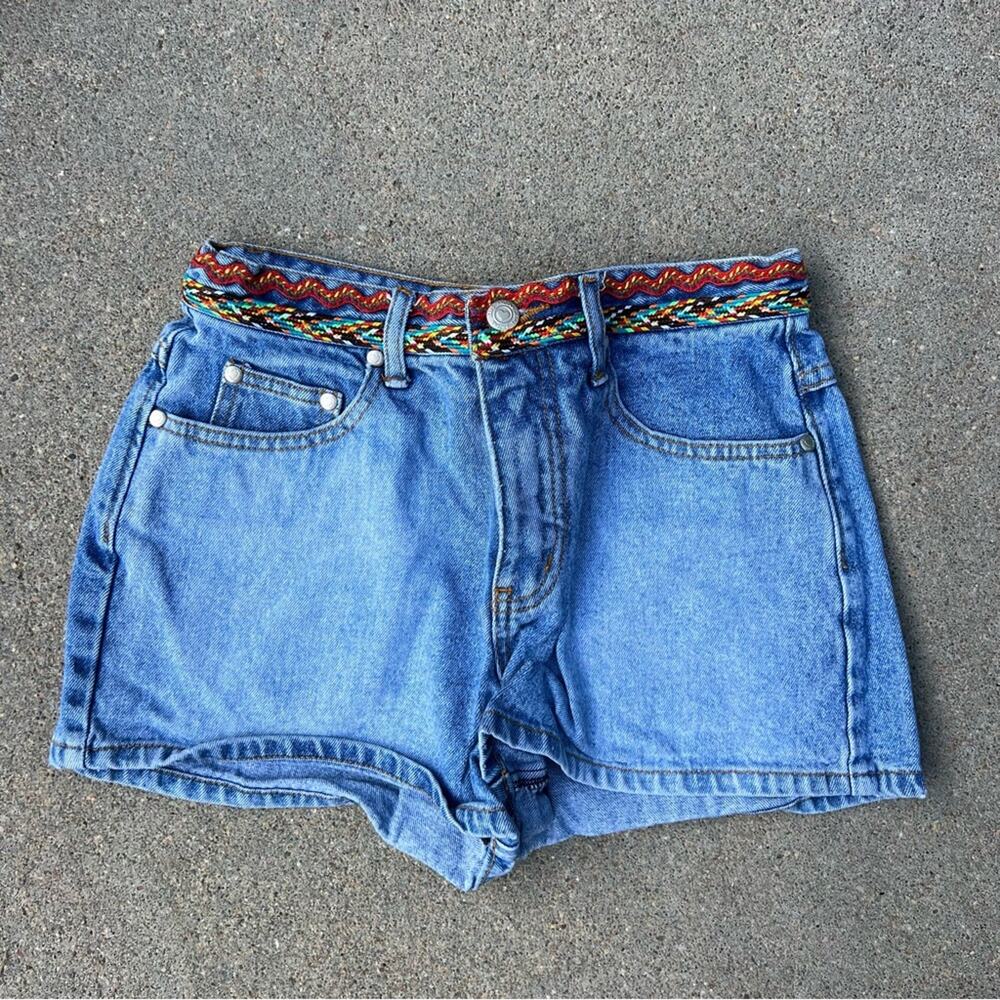 Y2K Arizona Boho Western bricabrac trim festival jean shorts size 3
